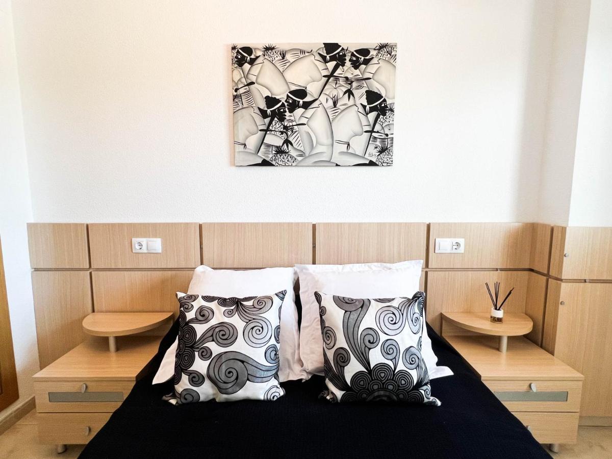 El Chalet โอโรเปซาเดลมาร์ ภายนอก รูปภาพ